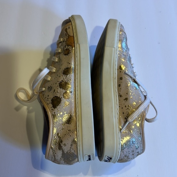 Matisse Tori leather upper gold splatter lace up sneakers with colors of cream - Picture 4 of 8